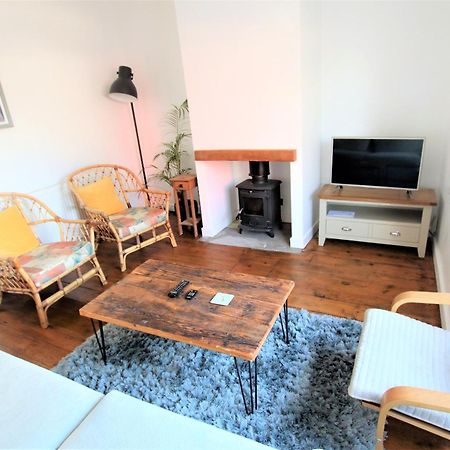 Contemporary Home In Friendly Easton, Free Parking Bristol Exterior foto