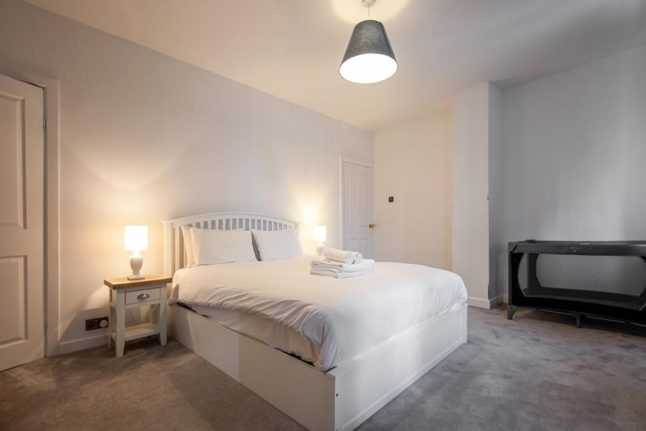 Contemporary Home In Friendly Easton, Free Parking Bristol Exterior foto